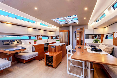 Парусная яхта Hanse 590